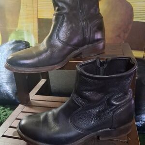 Classic Black Leather Men's Boots